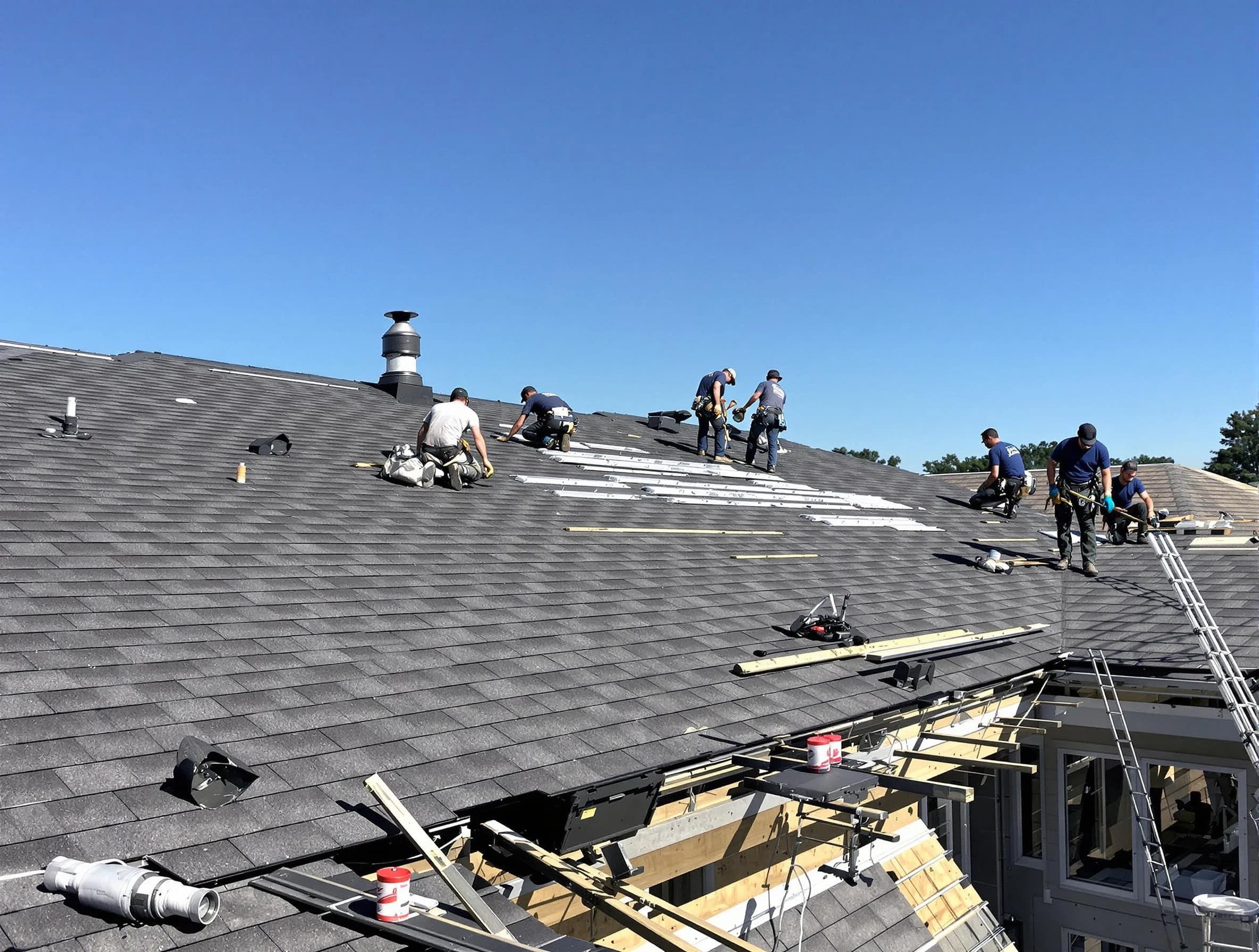 Twinsburg Roofing Company experts performing roof installation in Twinsburg, OH